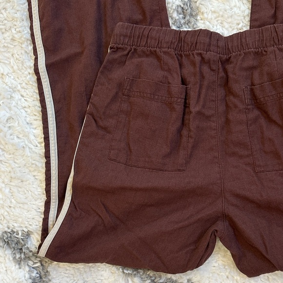 Mid Rise Linen-Blend Wide-Leg Pants - Picture 5 of 6